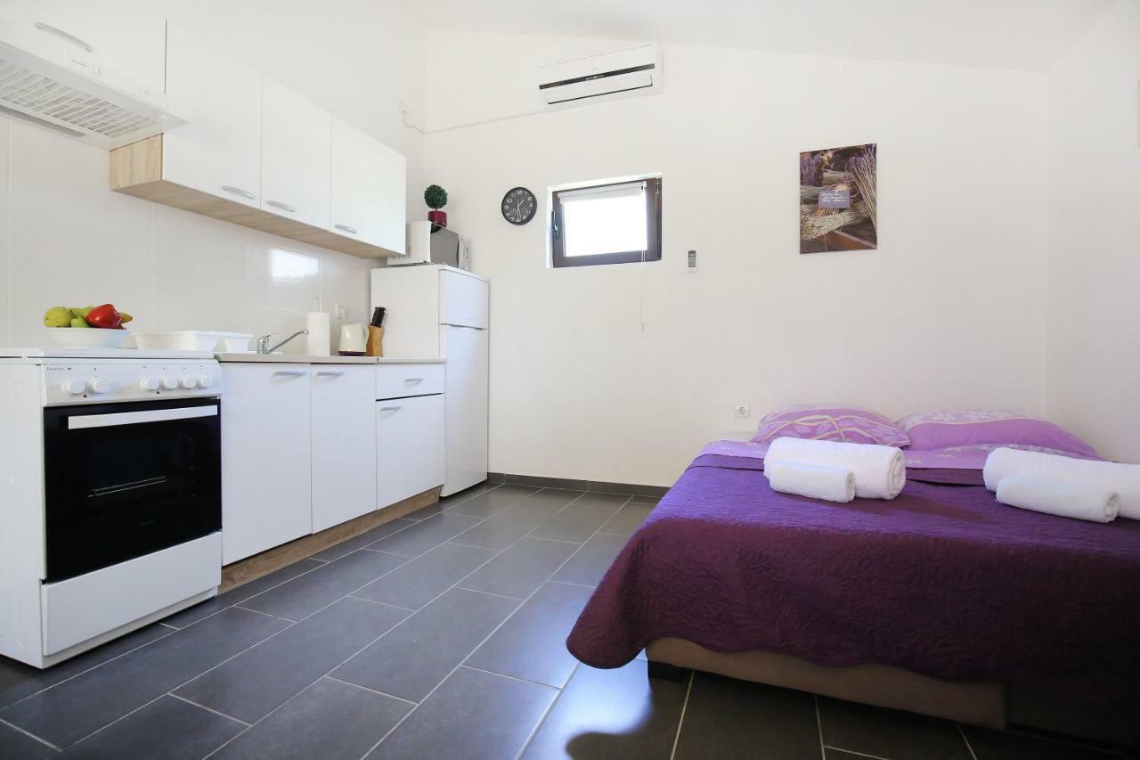 House On The Beach Tin ปริฟลากา ภายนอก รูปภาพ